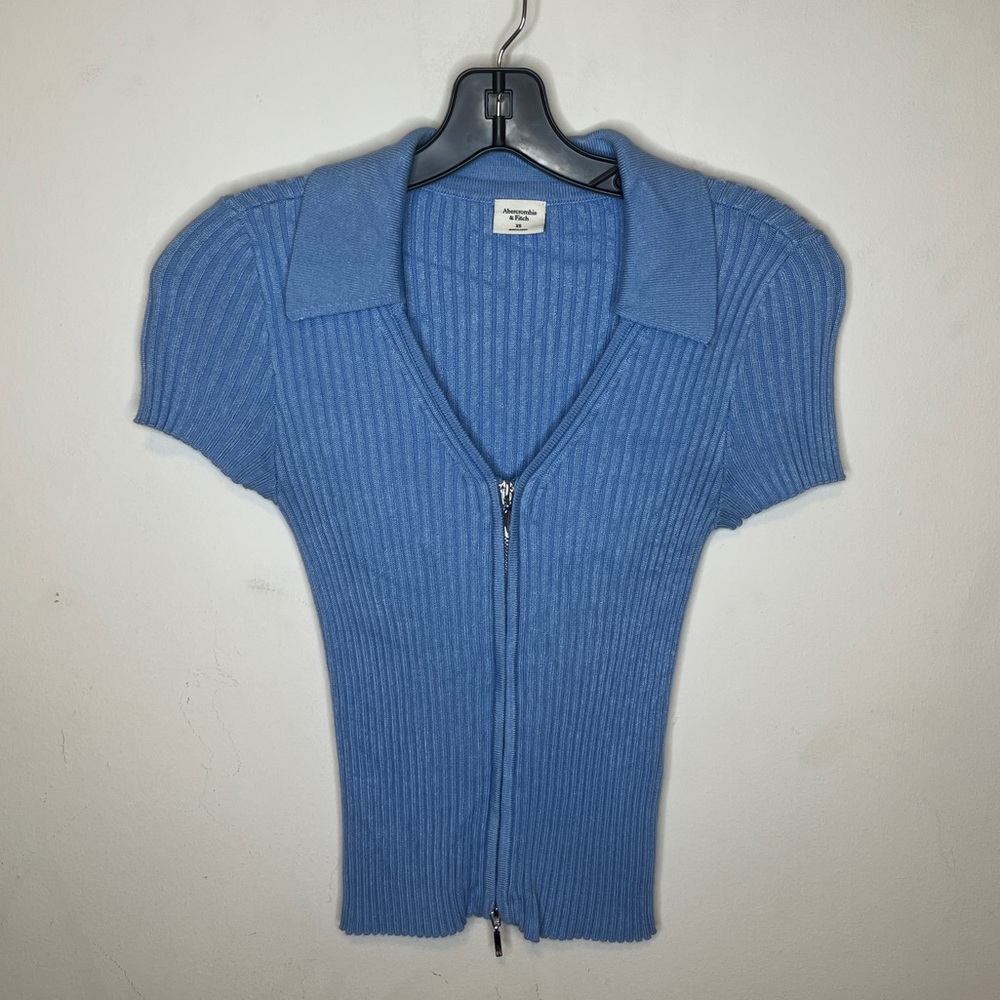 Abercrombie & Fitch Light Blue Short Sleeve Top